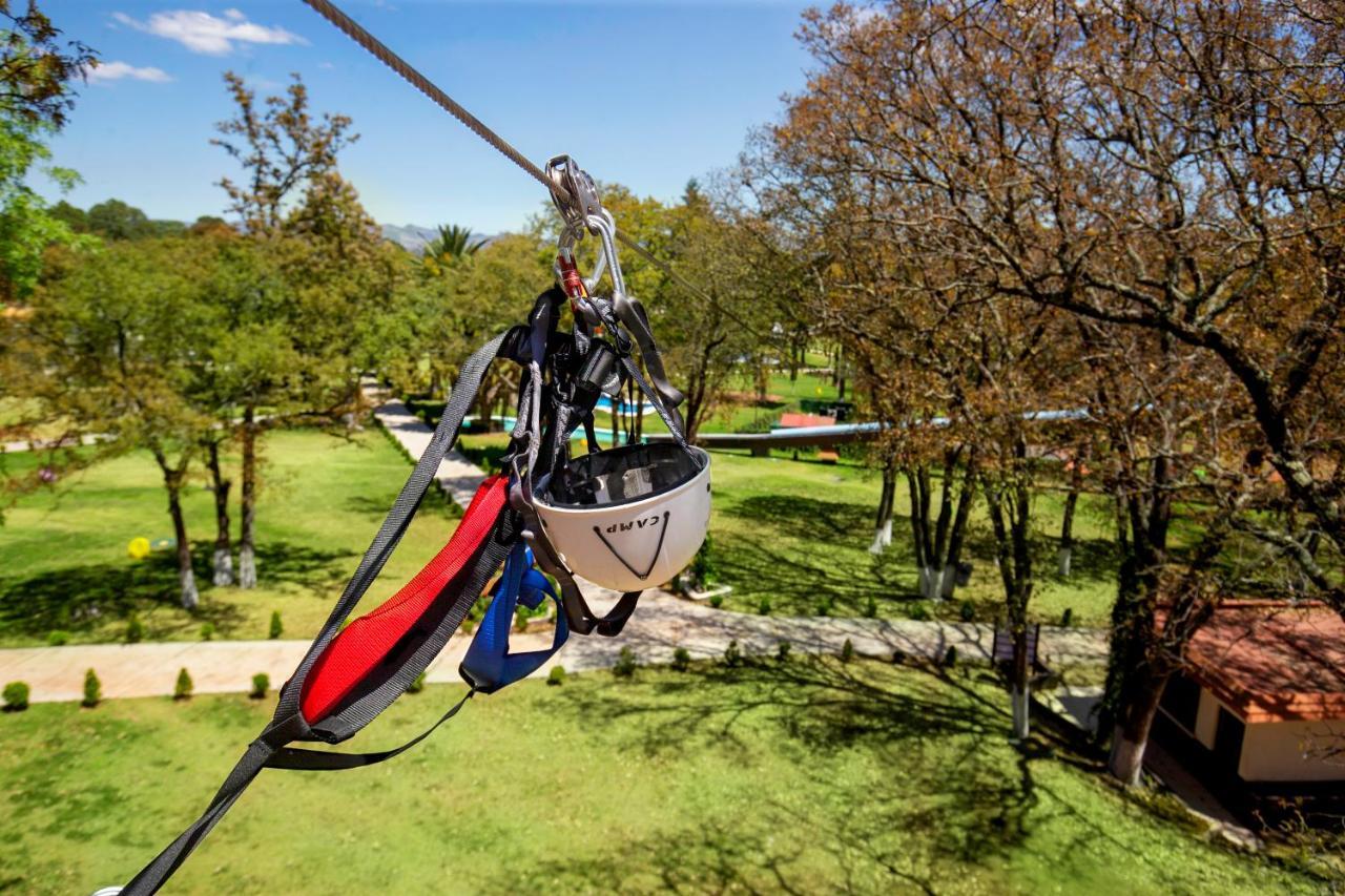Hotel & Glamping Huasca Sierra Verde Уаска-де-Окампо Экстерьер фото